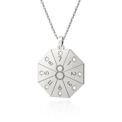 Naszyjnik z wisiorkiem Brama Lwa 8.8 w kolorze srebrnym – Amulet Duszy